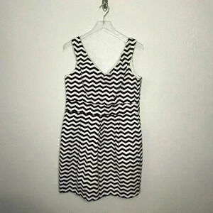 White House Black Market Black White Chevron Stripe Aline Tank Dress 14